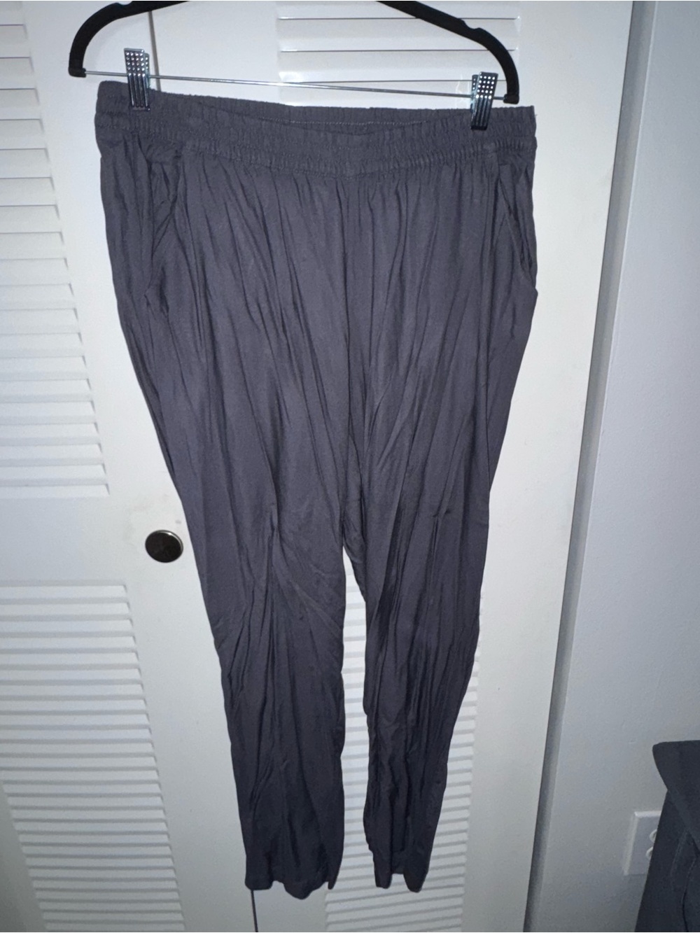 Women’s Charcoal Elastic-Waist Joggers